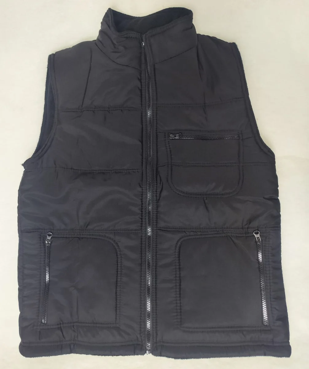 Siyah Yuvarlak Cepli Kapitone Yelek · RM-İK-YL-106